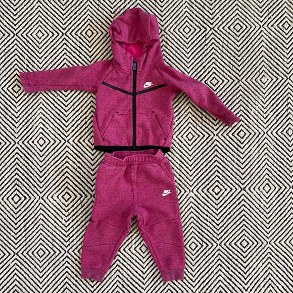 nike baby fleece suit